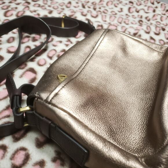 Vintage FOSSIL Issue N2 Gold Metallic Layered Shoulder Bag - Picture 10 of 11